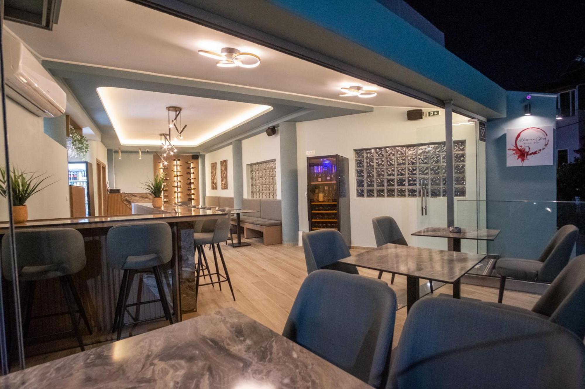Serenity Luxe Suites Parga Exterior photo