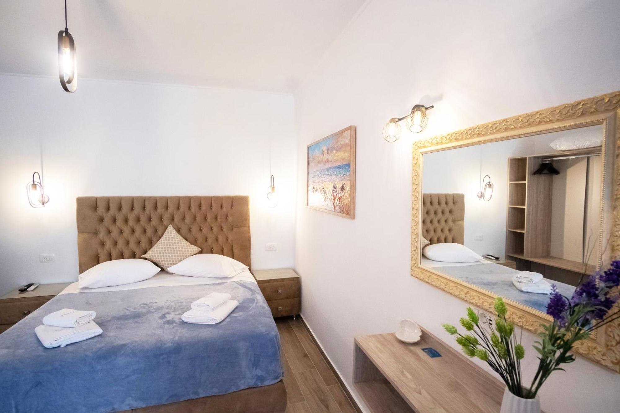 Serenity Luxe Suites Parga Exterior photo