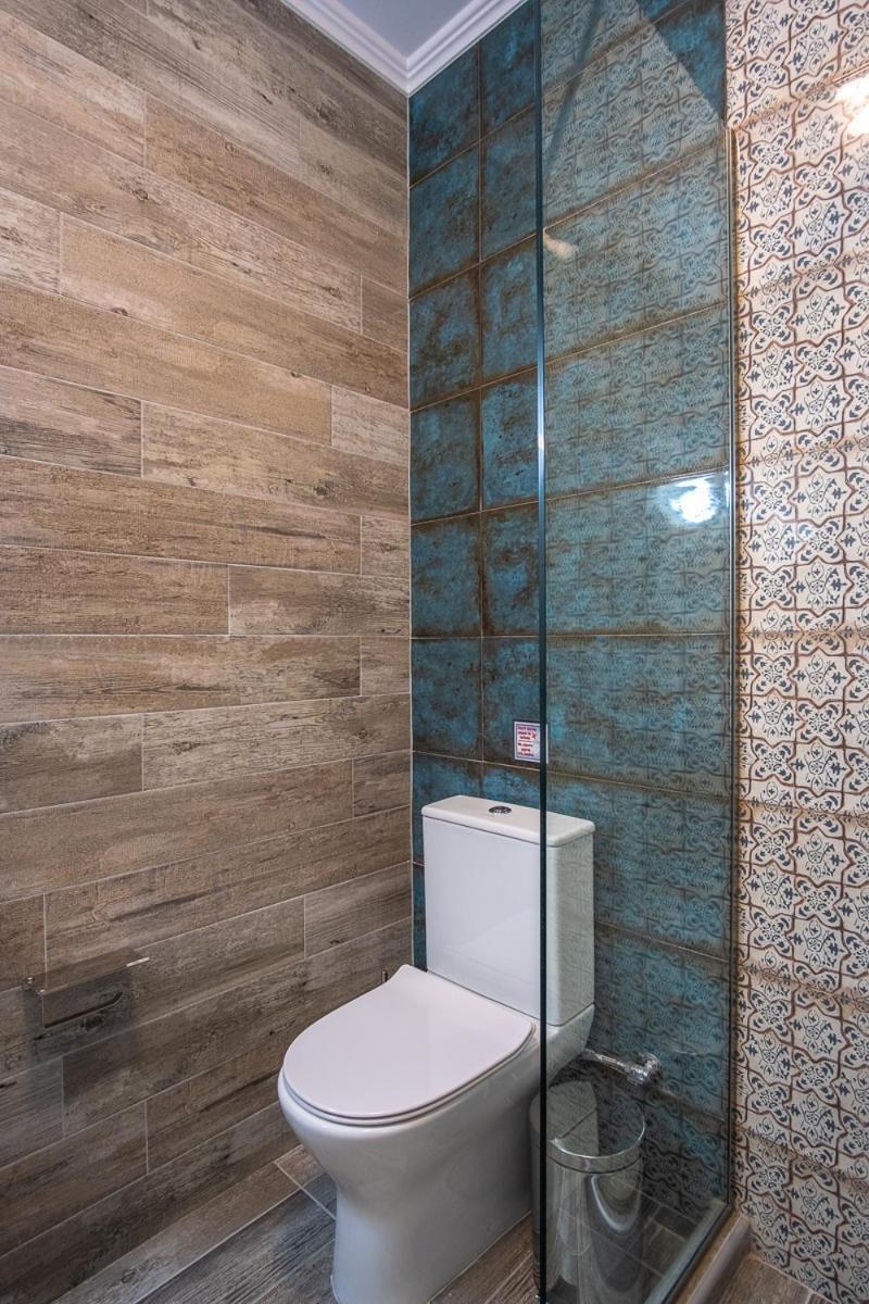 Serenity Luxe Suites Parga Room photo