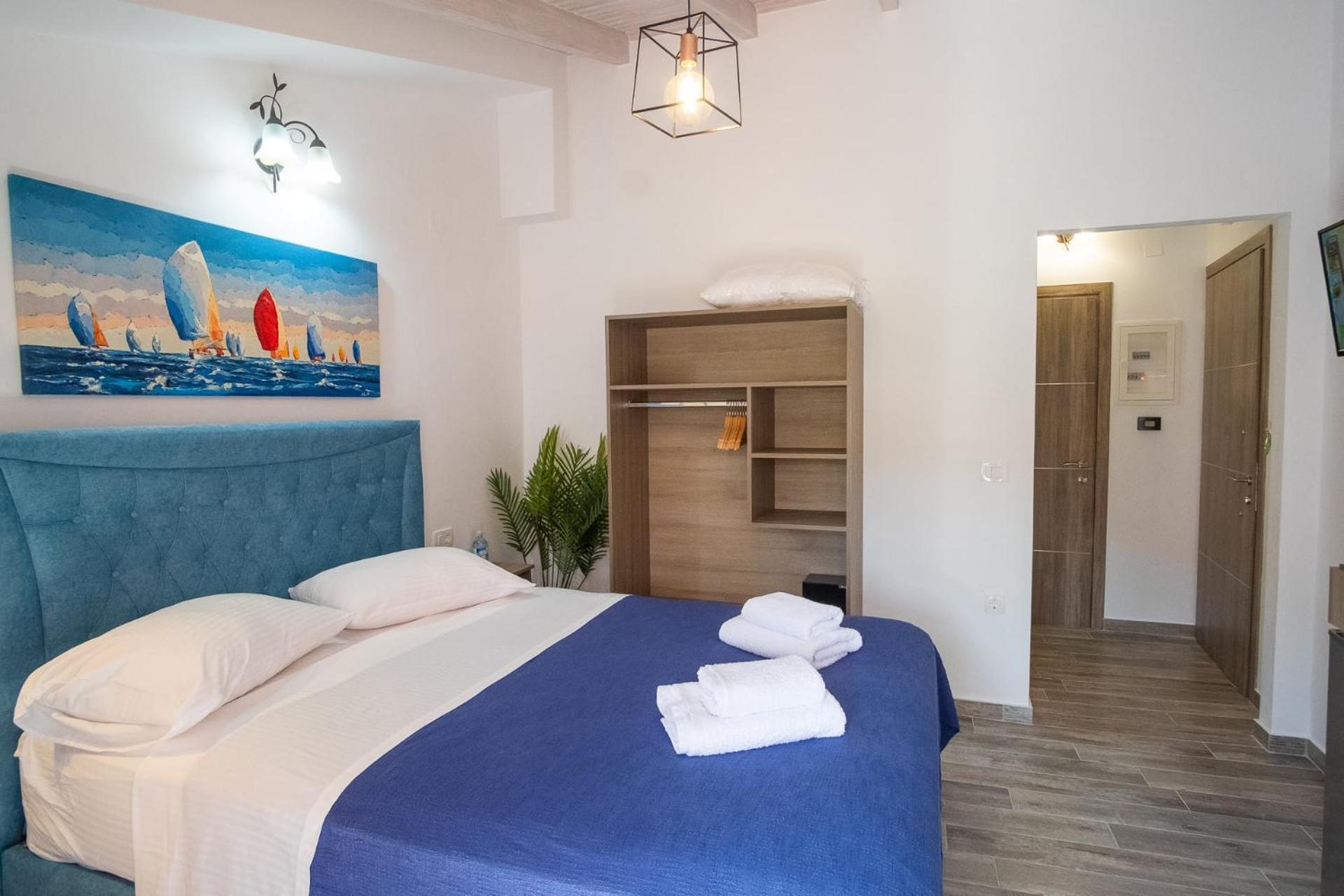 Serenity Luxe Suites Parga Room photo