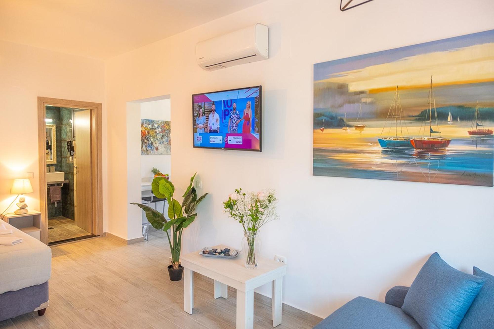 Serenity Luxe Suites Parga Room photo