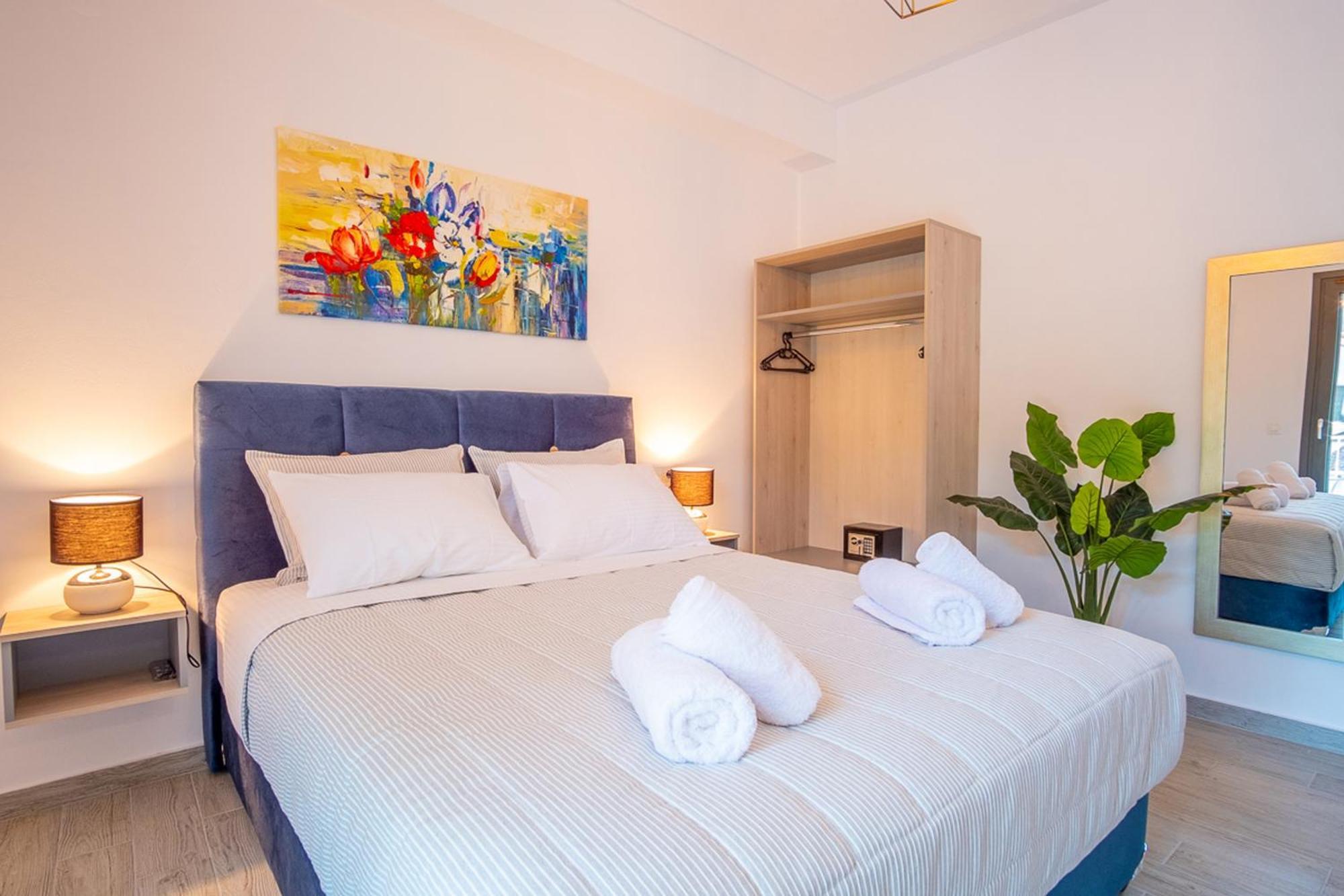 Serenity Luxe Suites Parga Room photo